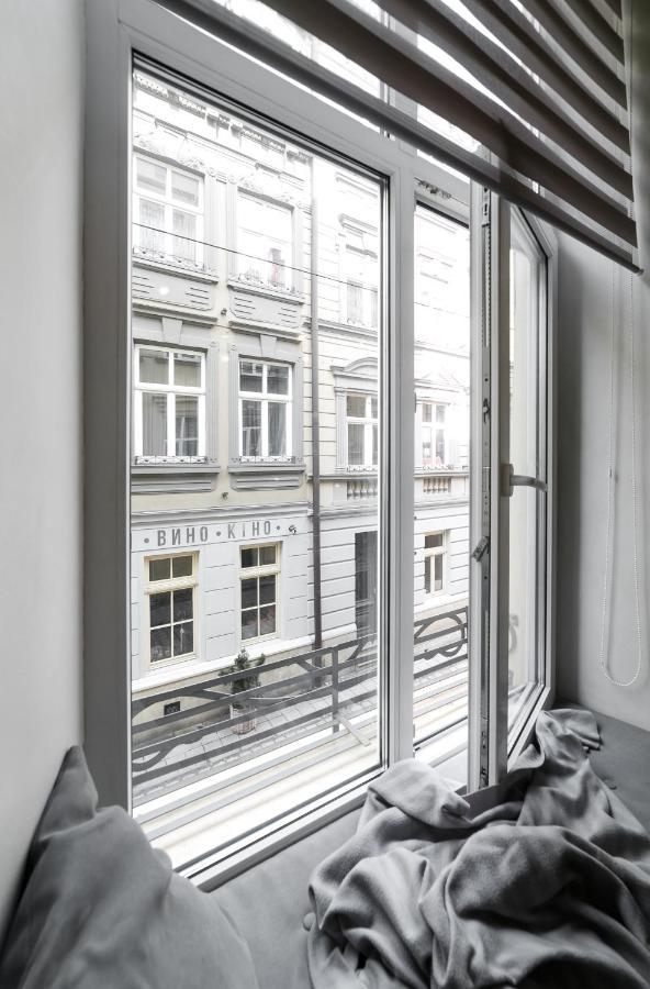 Main Square Apartment Good Stay In The City Center Lviv Exterior foto
